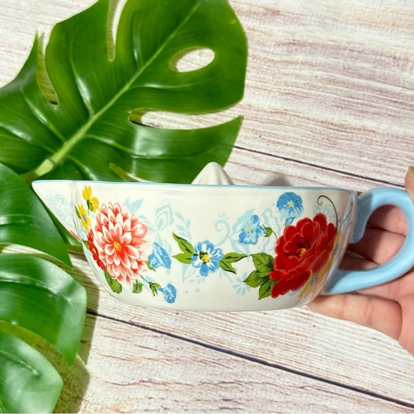 Pioneer Woman Ice Cream Scoop, Measuring Spoons and Juicer NEW - Picture 10 of 10